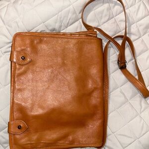 Elegant Tan Leather Laptop Bag for Men